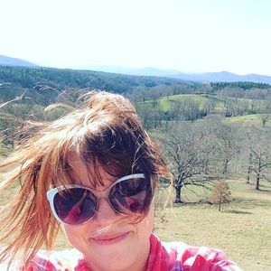 Meet your Posher, Sherry